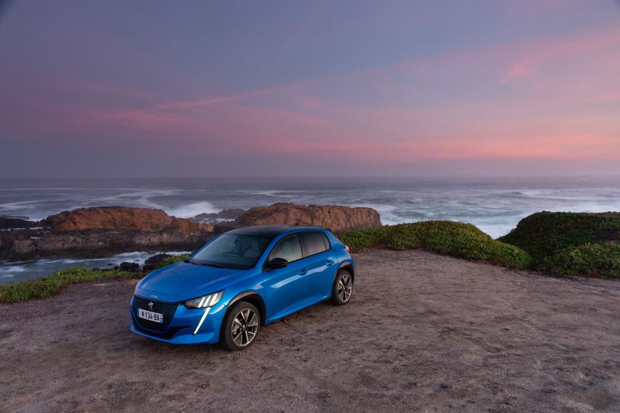  Peugeot e-208 2019 года  (WW) (фото 37 из 42)